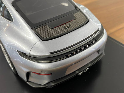1:18 Resin Model Porsche 911 GT3 Touring 2025 – Polarsilver | Spark Models (Limited 911 pcs – Dubai Collectors)