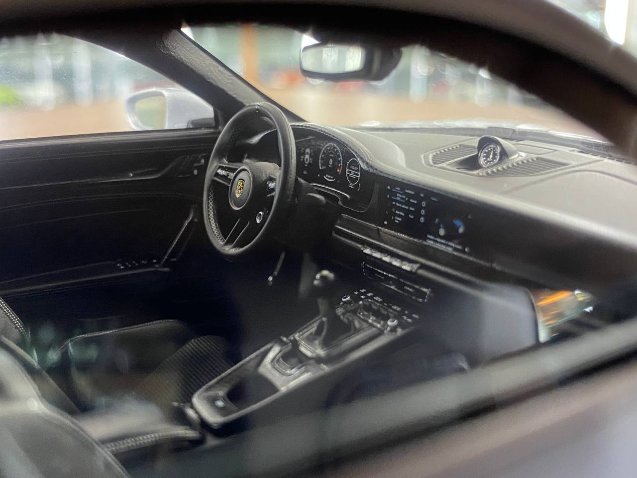 1:18 Resin Model Porsche 911 GT3 Touring 2025 – Polarsilver | Spark Models (Limited 911 pcs – Dubai Collectors)