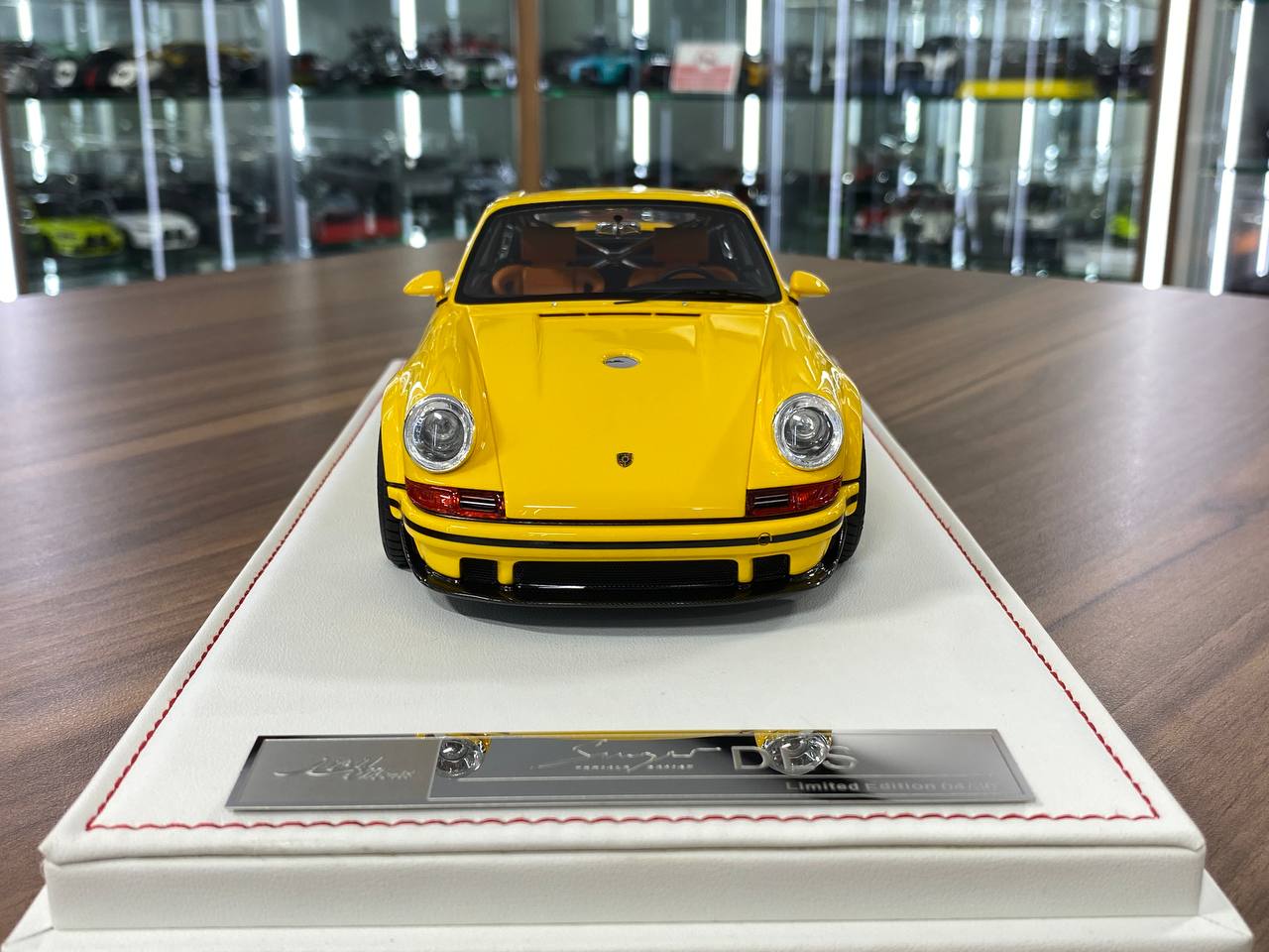 1/18 Ivy Resin Porsche Singer DLS – Vibrant Yellow  | Limited to 30 pcs