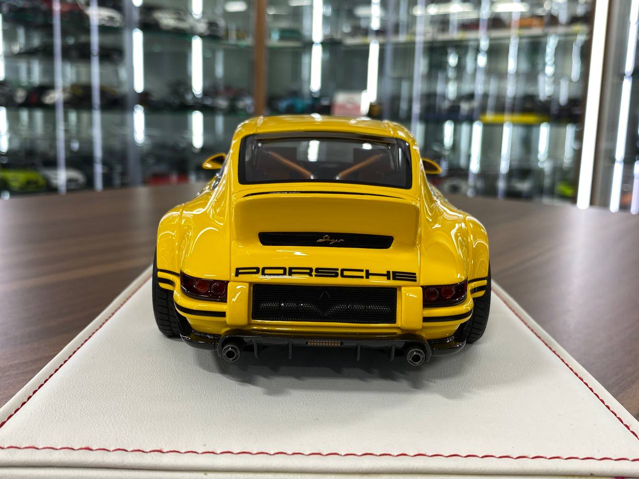 1/18 Ivy Resin Porsche Singer DLS – Vibrant Yellow  | Limited to 30 pcs