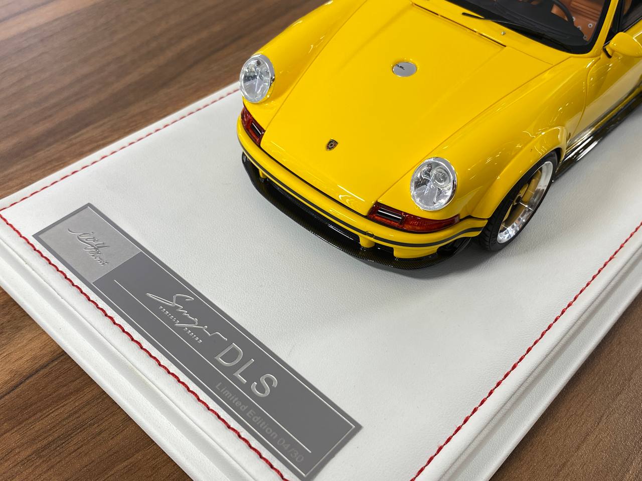1/18 Ivy Resin Porsche Singer DLS – Vibrant Yellow  | Limited to 30 pcs