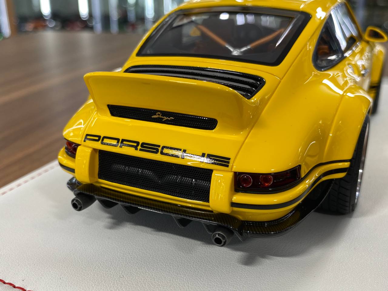 1/18 Ivy Resin Porsche Singer DLS – Vibrant Yellow  | Limited to 30 pcs