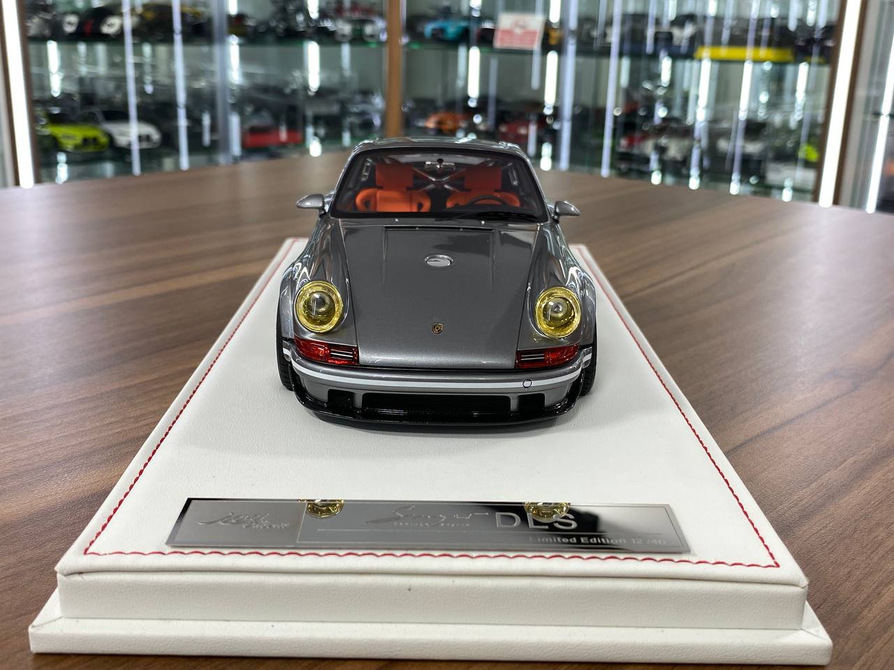 ★ 1/18 Porsche Singer DLS by Ivy Models – Silver with Orange Interior | Limited to 20 Pieces