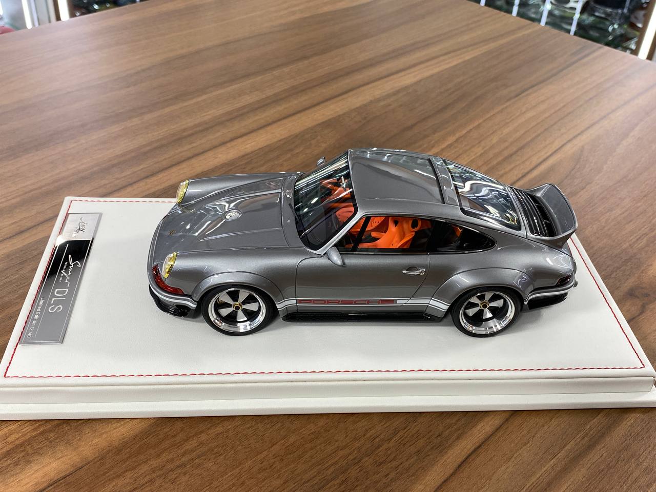 ★ 1/18 Porsche Singer DLS by Ivy Models – Silver with Orange Interior | Limited to 20 Pieces