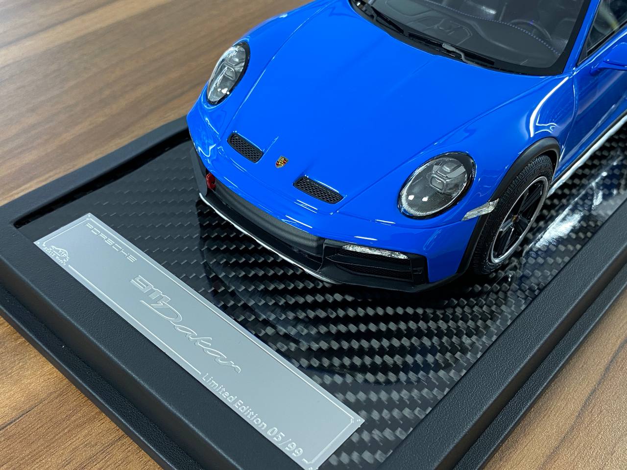 1:18 Resin Model Porsche 911 Dakar – Blue | VIP Models (Limited 99 pcs – Porsche Collectors)