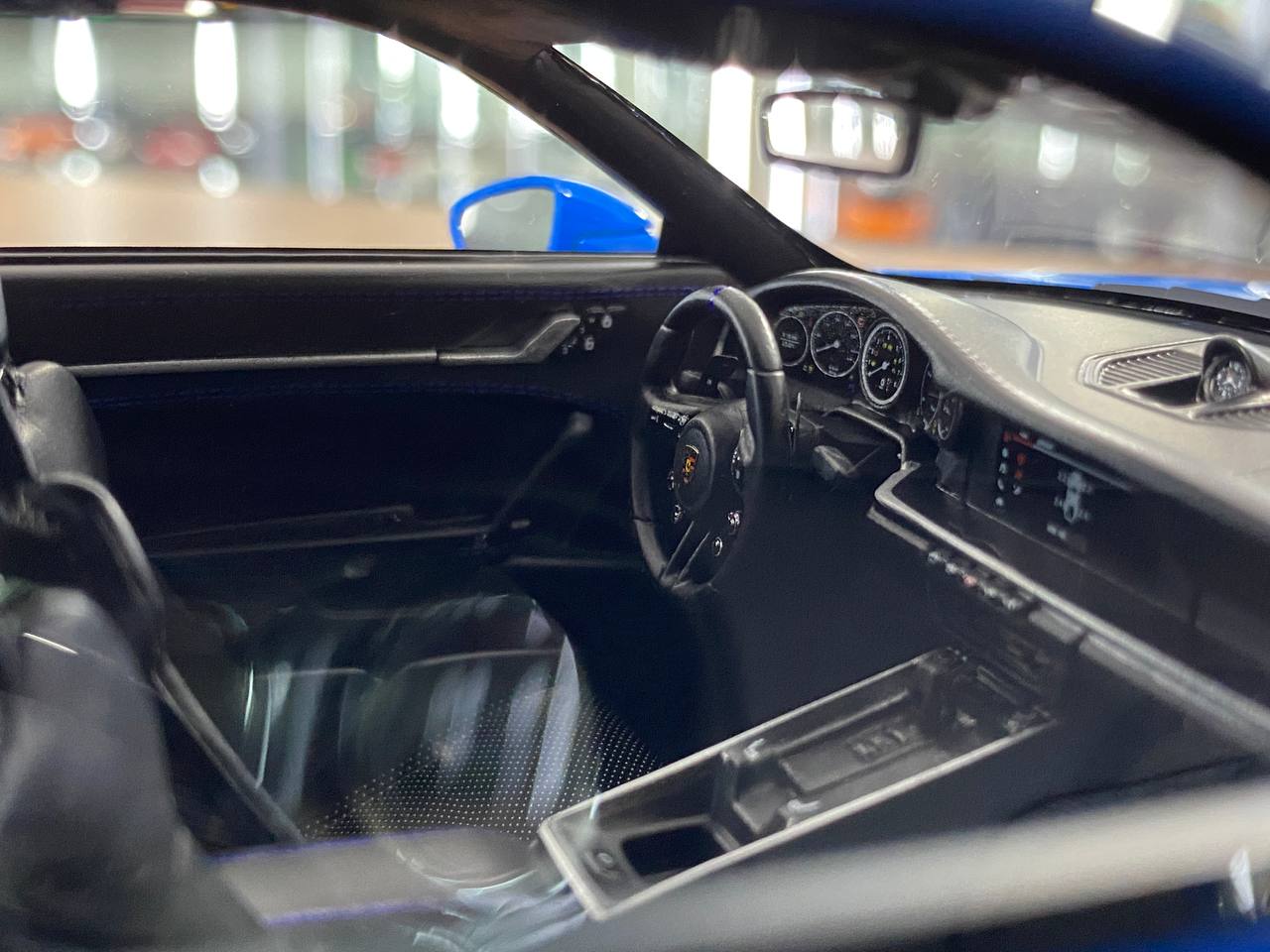 1:18 Resin Model Porsche 911 Dakar – Blue | VIP Models (Limited 99 pcs – Porsche Collectors)