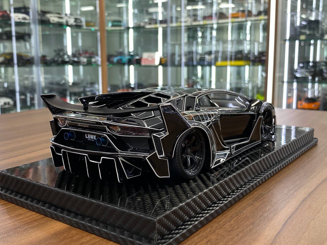 1:18 Resin Model Lamborghini Aventador GT EVO LBWK l – Black Elephant Pattern | VIP Models (Limited 30 pcs – Dubai Collectors)