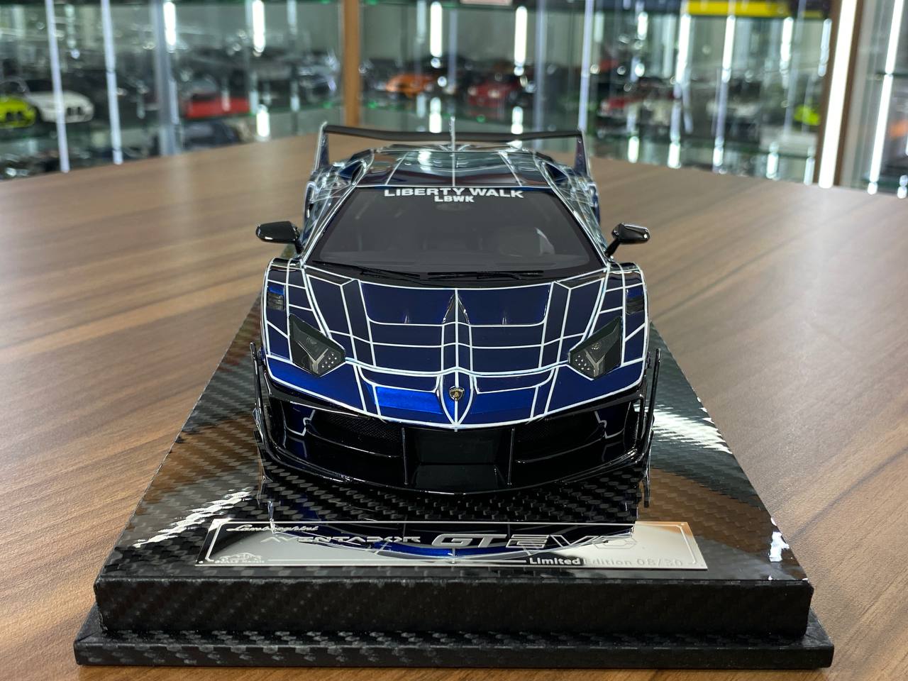 🚨1:18 Resin Model Lamborghini Aventador GT EVO LBWK – Blue Elephant Pattern | VIP Models (Limited 30 pcs – Dubai Collectors)