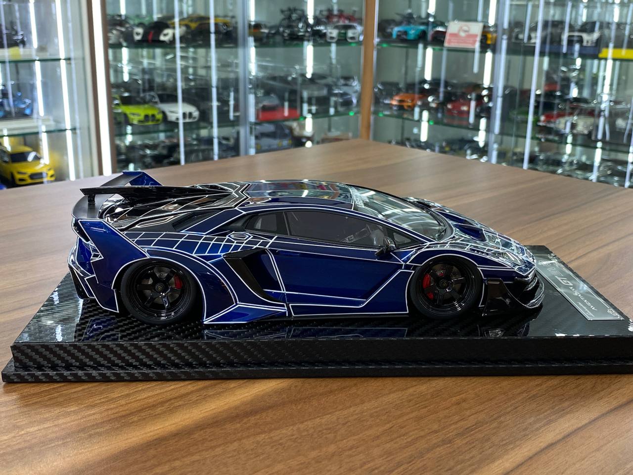 🚨1:18 Resin Model Lamborghini Aventador GT EVO LBWK – Blue Elephant Pattern | VIP Models (Limited 30 pcs – Dubai Collectors)
