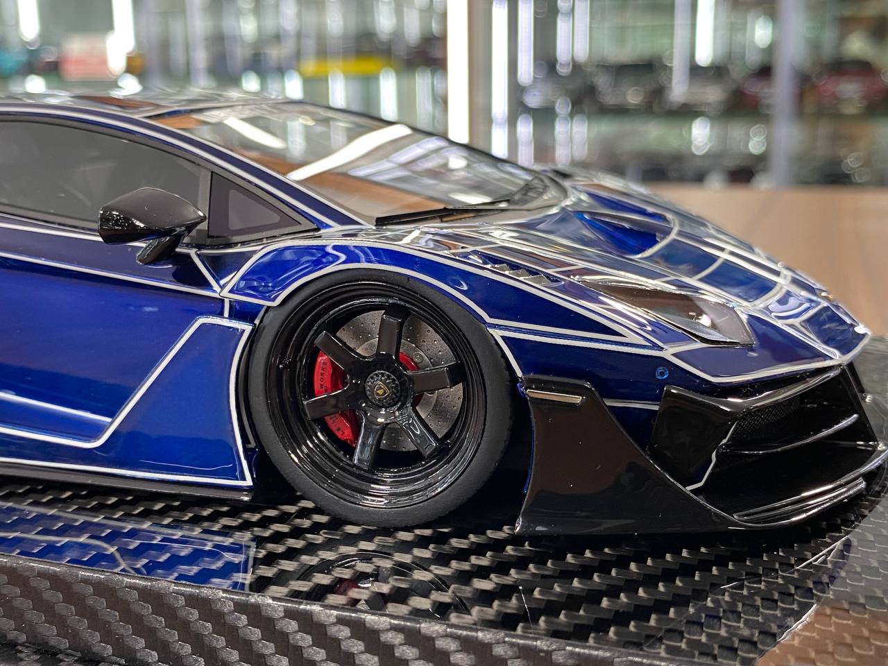 🚨1:18 Resin Model Lamborghini Aventador GT EVO LBWK – Blue Elephant Pattern | VIP Models (Limited 30 pcs – Dubai Collectors)