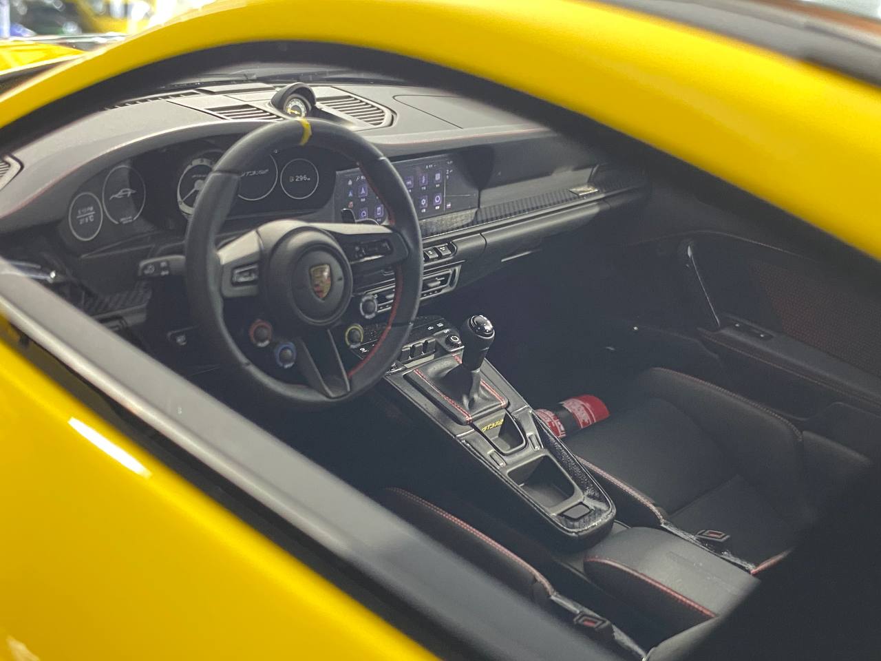 1/8 Resin Model Dino Models Porsche 911 GT3 RS – Yellow/Black Rim Limited 20 pcs