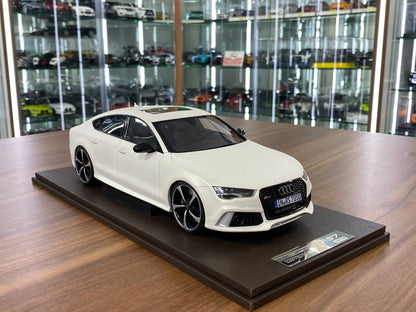 🚨Audi RS7 1:18 Resin Model – Matt White | Motorhelix (Limited 99 pcs – Dubai Collectors)
