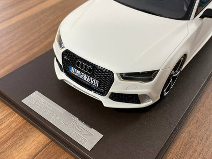 🚨Audi RS7 1:18 Resin Model – Matt White | Motorhelix (Limited 99 pcs – Dubai Collectors)