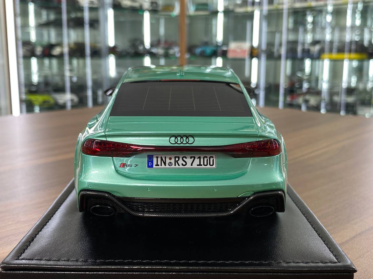 Audi RS7 Sportback 1:18 Metallic Tiffany | Motorhelix (Limited 49