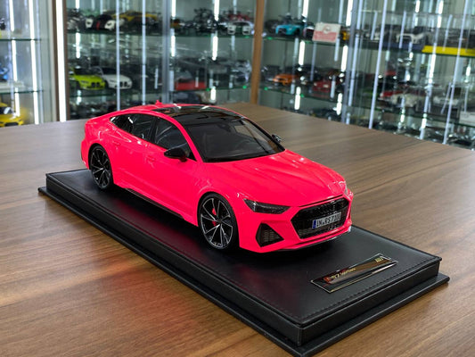 🚨1:18 Resin Model Audi RS7 Fastback – Fluorescent Pink | Motorhelix (Limited 99 pcs – Dubai Collectors)