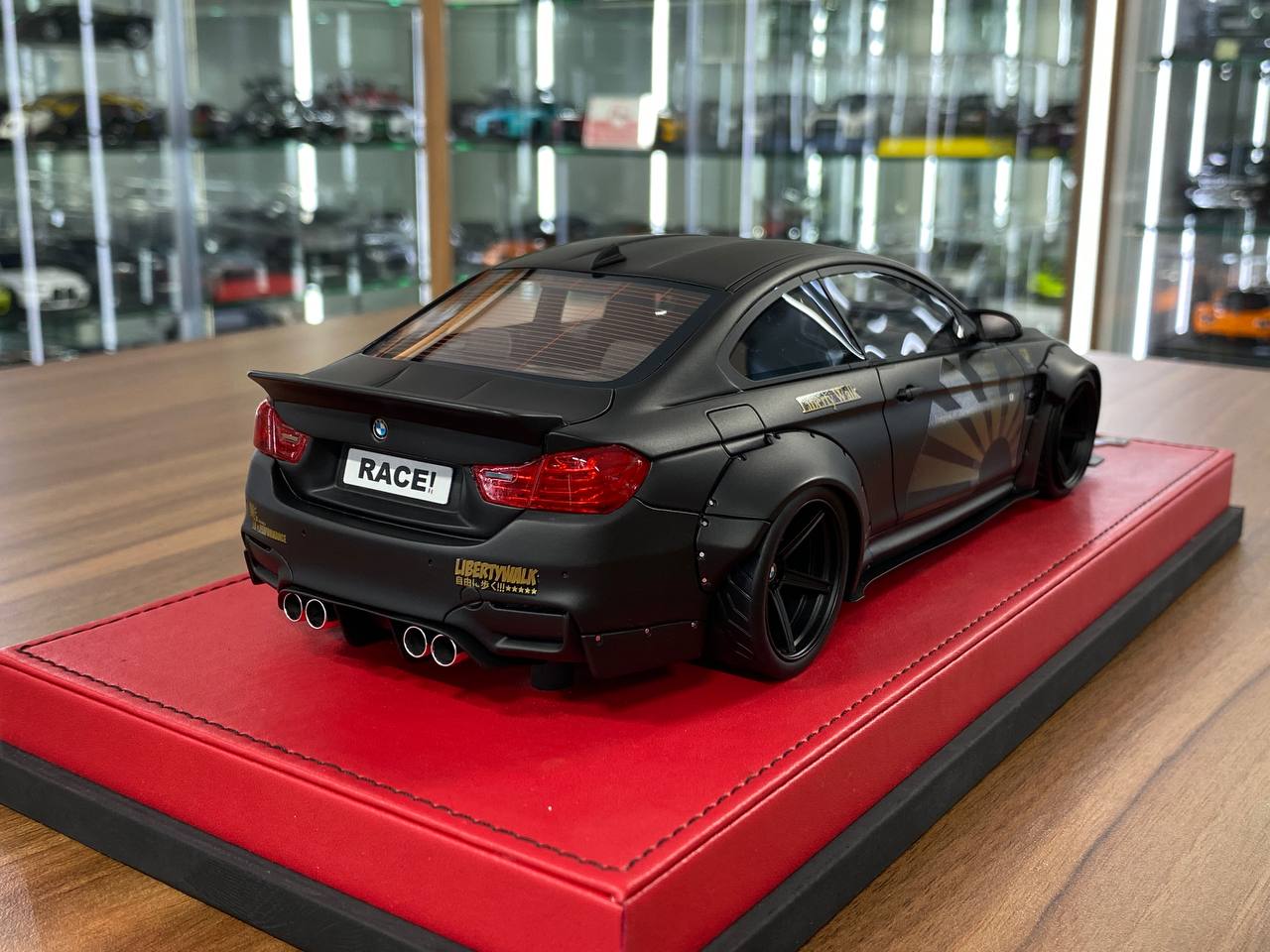 🚨1:18 Resin Model BMW M4 Liberty Walk by Autobarn  – Matt Black limited 55 pcs