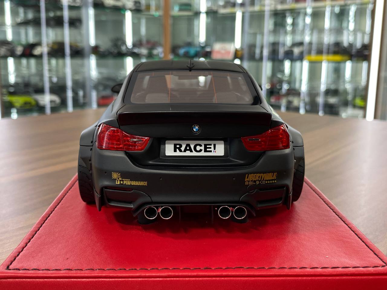 🚨1:18 Resin Model BMW M4 Liberty Walk by Autobarn  – Matt Black limited 55 pcs