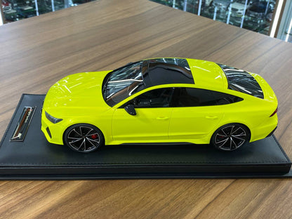 🚨1:18 Resin Model Audi RS7 Fastback by MotorHelix – Fluorescent Green Limited 99 pcs