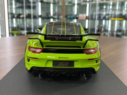 🚨1:18 Resin Model Porsche GT Street R Techart by AutoBarn – Green