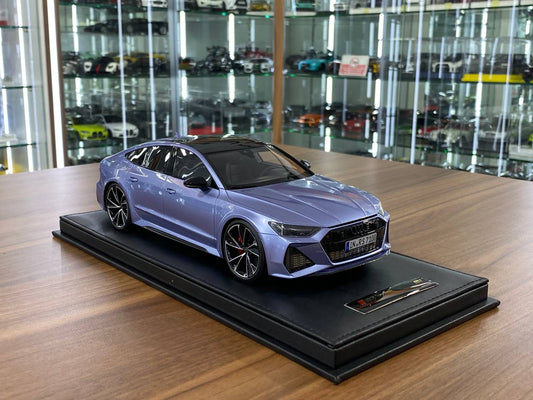 🚨1:18 Resin Model Audi RS7 Fastback by MotorHelix  – Silver Blue Limited Edition