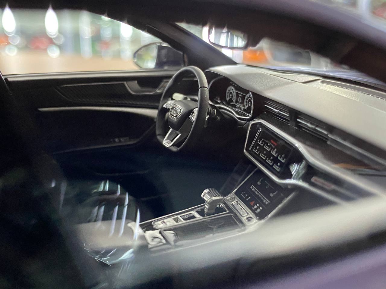 🚨1:18 Resin Model Audi RS7 Fastback by MotorHelix  – Silver Blue Limited Edition