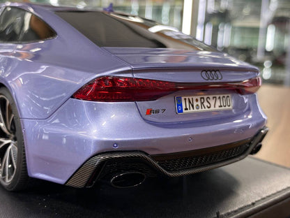 🚨1:18 Resin Model Audi RS7 Fastback by MotorHelix  – Silver Blue Limited Edition