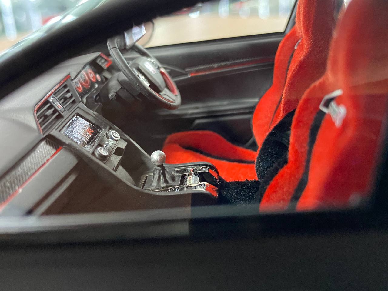 🚨1:18 Resin Model Honda Civic Type R 2017 by MotorHelix – Matt Black Limited 99 pcs