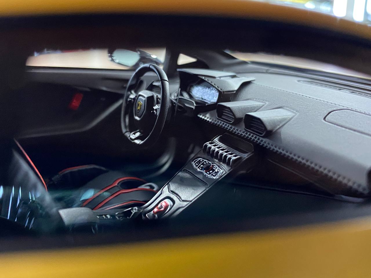 IVY Vertue Lamborghini Huracan STO Oro Elios Rosso Mars Ltd. 15 pcs [1/18 Resin]