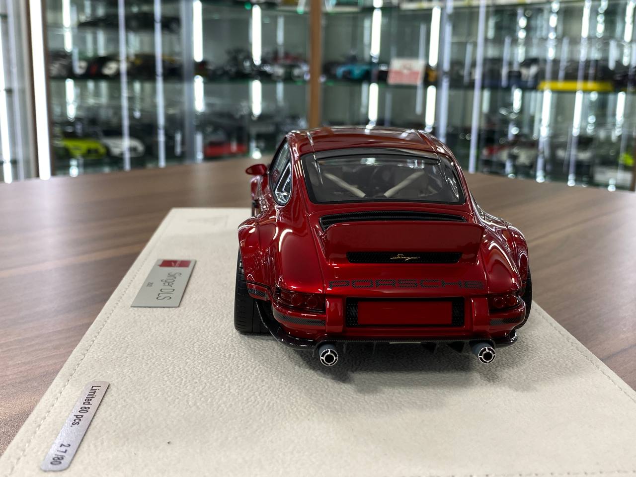 1:18 Resin Model Make up Porsche Singer DLS 2022 – Candy Red Limited 80 pcs