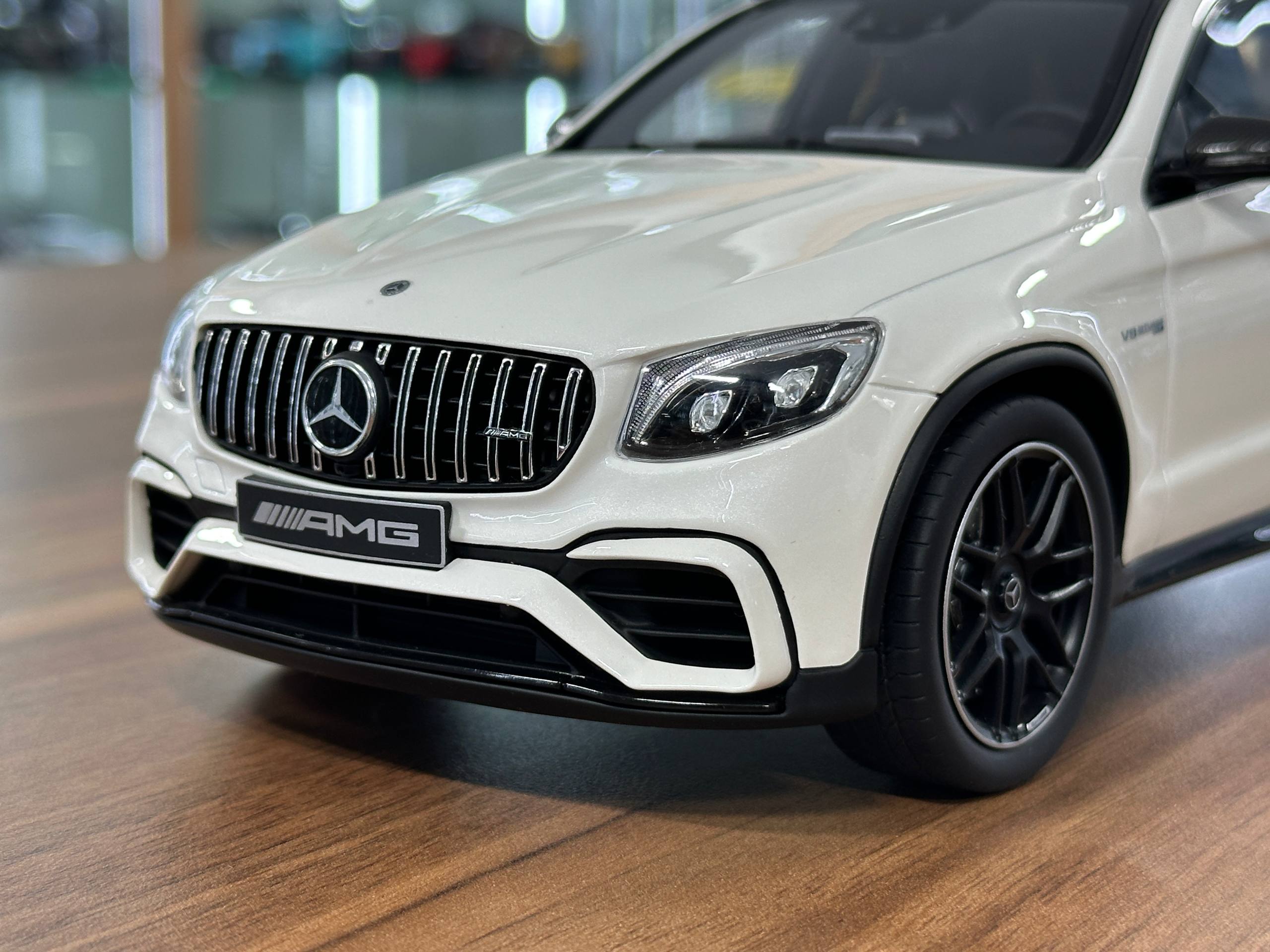 1/18 Resin GT Spirit Mercedes-Benz GLC 63s in White - Limited
