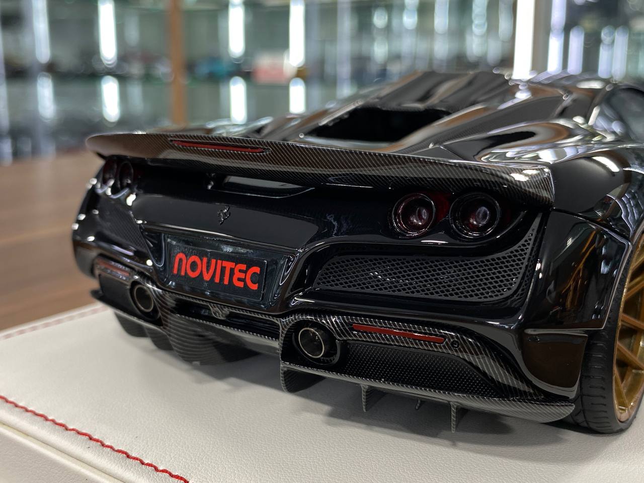 🚨1:18 Resin Model IVY Merit Models Ferrari F8 N-Largo Novitec – Metallic Black/Yellow Stripe Ltd 99 pcs