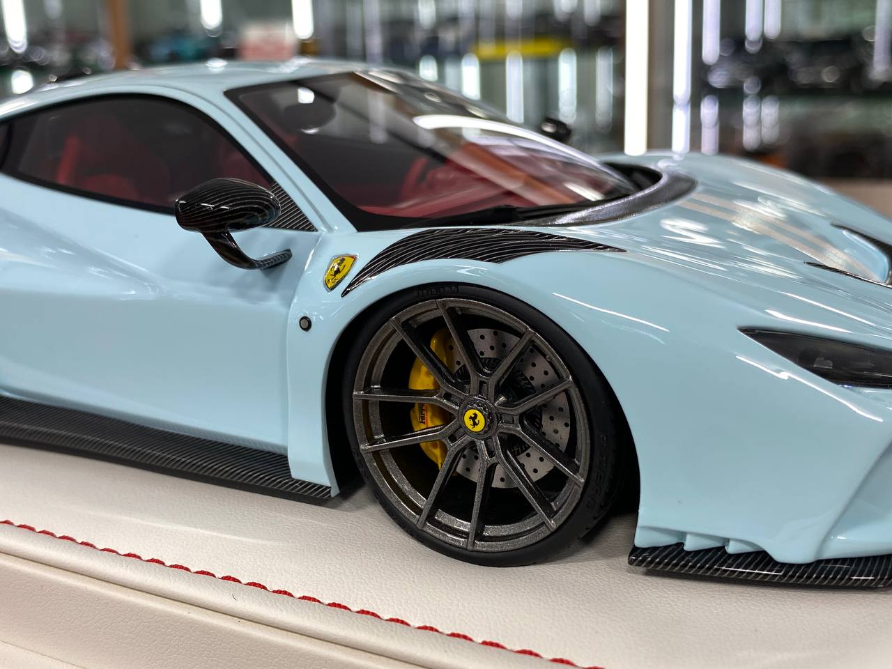 🚨1:18 Resin Model IVY Merit Models Ferrari F8 N-Largo Novitec – Baby Blue / White Stripes (Limited 99 pcs)