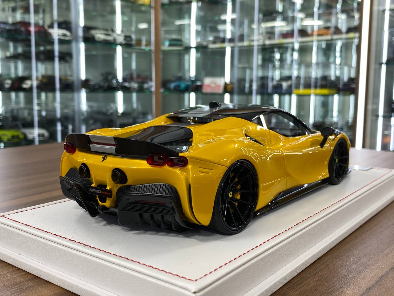 🚨1:18 Resin Model IVY Merit Models Ferrari SF90 Stradale – Gallo Modena Yellow (Limited 66 pcs)