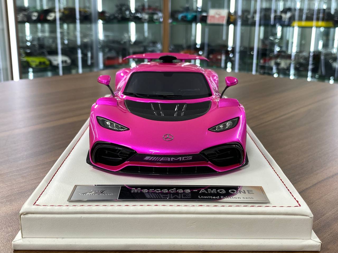 🚨1:18 Resin Model IVY Models Mercedes Benz AMG ONE – Flash Pink (Limited 39 pcs)