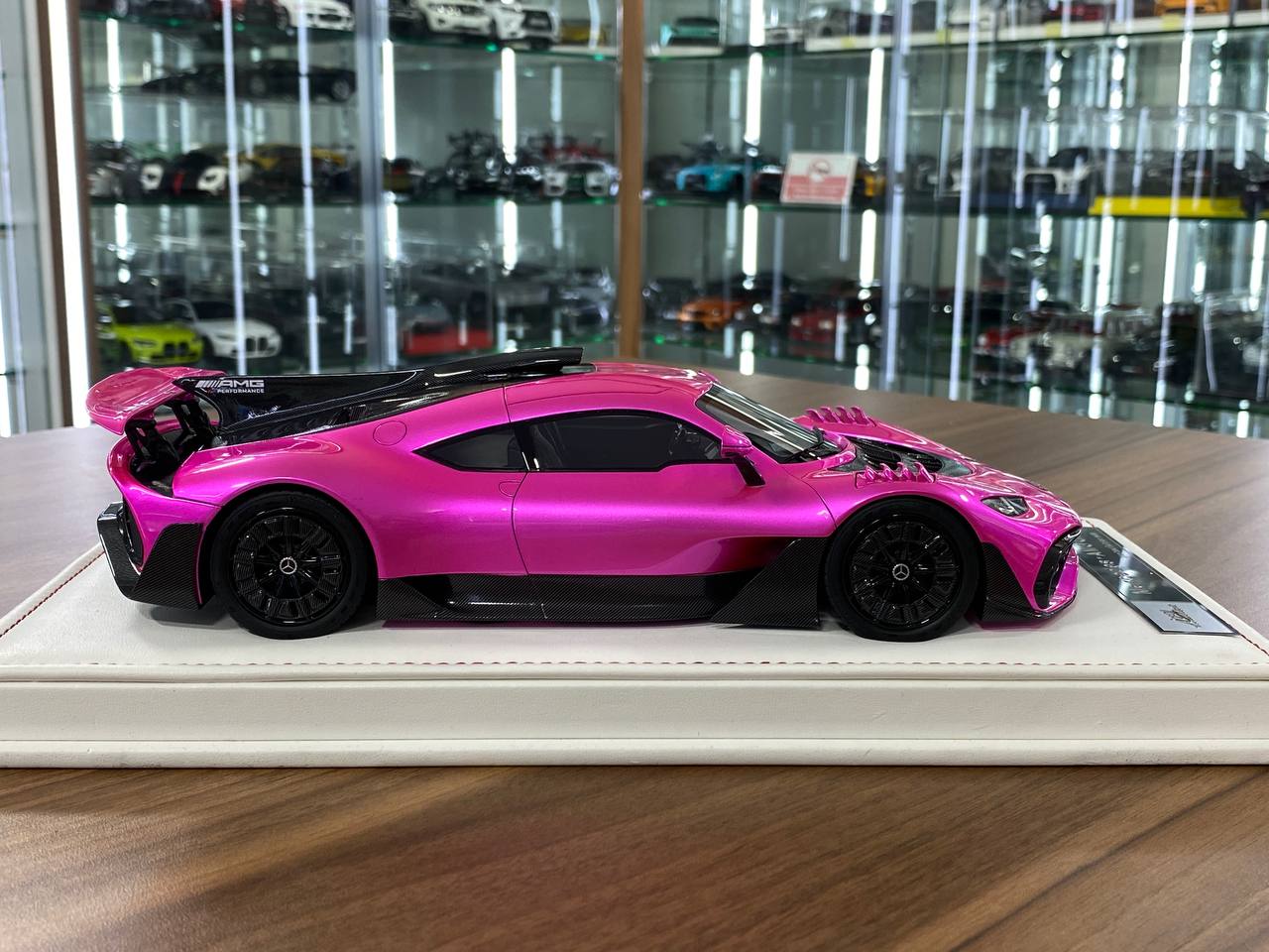 🚨1:18 Resin Model IVY Models Mercedes Benz AMG ONE – Flash Pink (Limited 39 pcs)