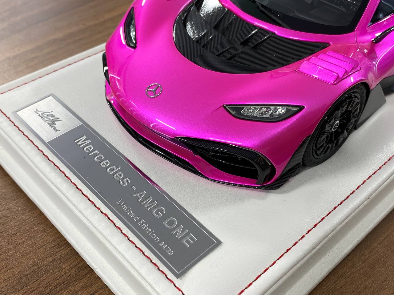 🚨1:18 Resin Model IVY Models Mercedes Benz AMG ONE – Flash Pink (Limited 39 pcs)