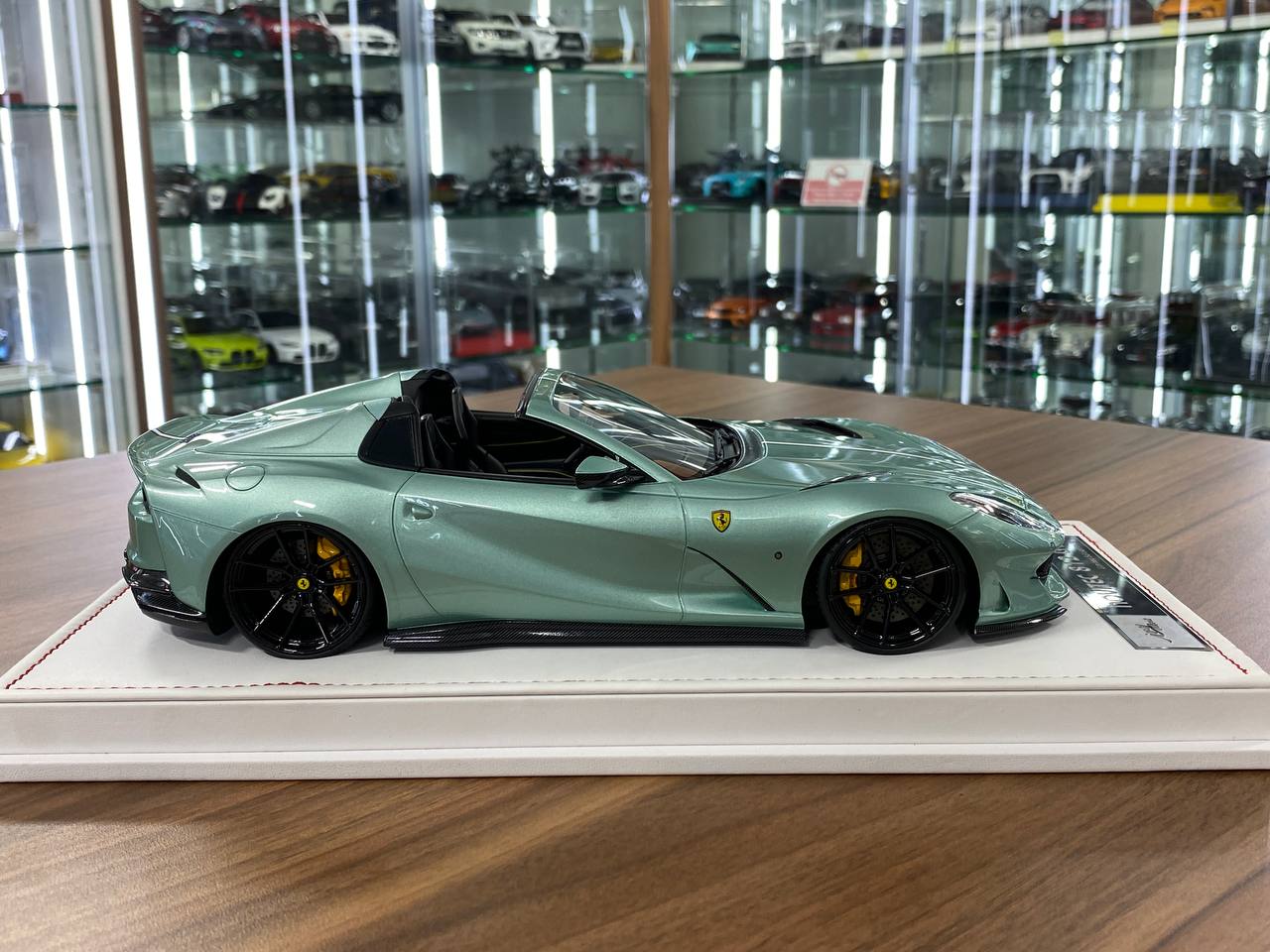 🚨1:18 Resin Model IVY Merit Models Ferrari 812 GTS – Verde Francesca / Black Interior (Limited 50 pcs)