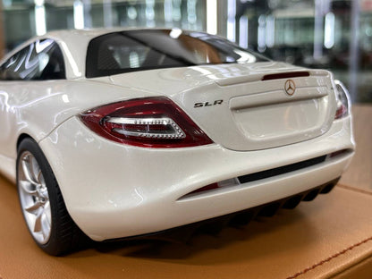🚨1:18 Resin Model IVY Merit Models Mercedes Benz SLR McLaren – Gloss White / Silver Rim (Limited 66 pcs)