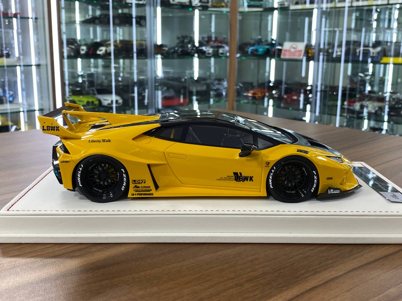 🚨Lamborghini Huracan GT LB-Works Resin Model – Yellow (1:18, Limited 66 pcs)