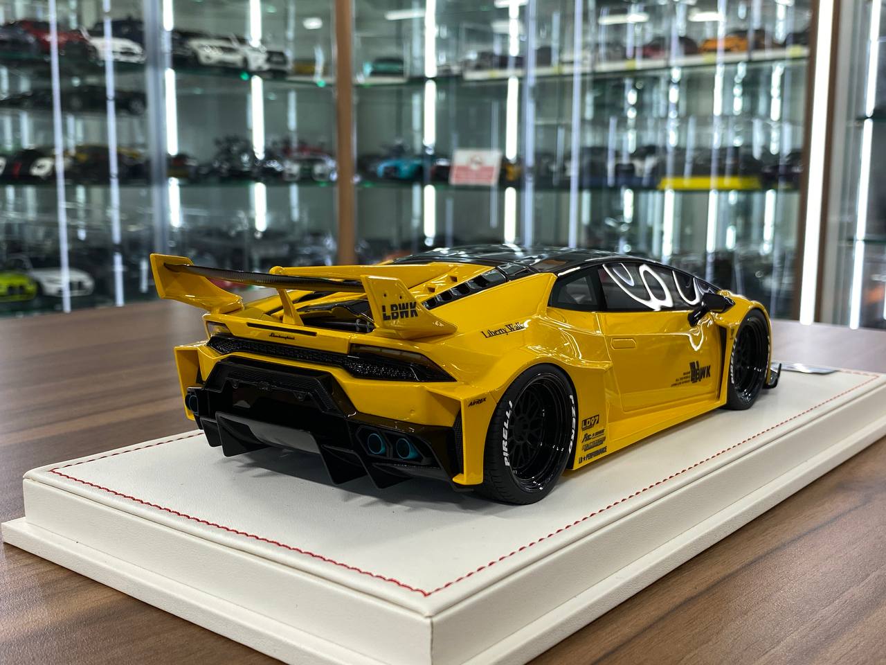 🚨Lamborghini Huracan GT LB-Works Resin Model – Yellow (1:18, Limited 66 pcs)