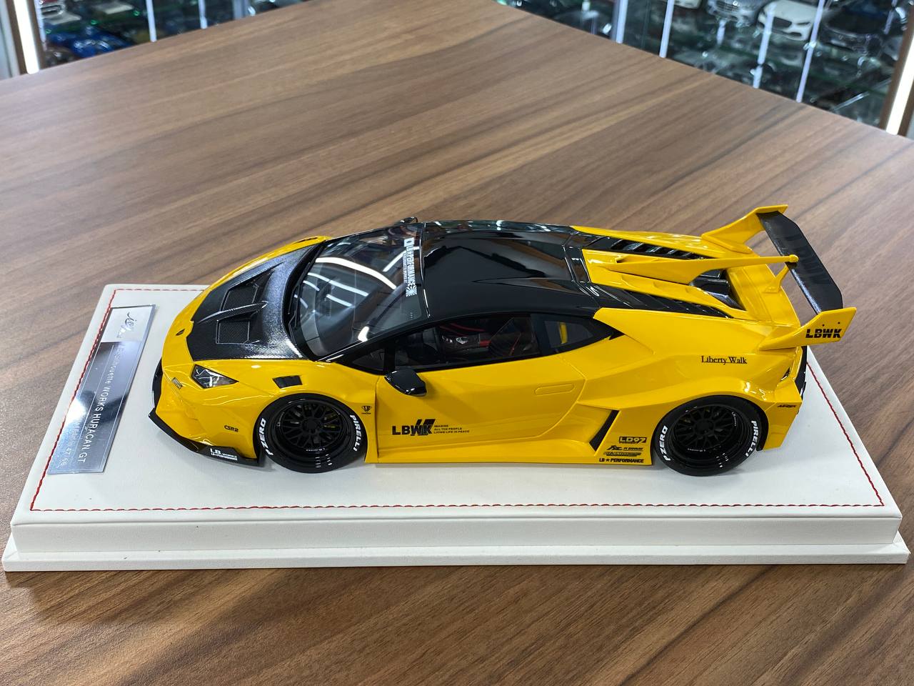 🚨Lamborghini Huracan GT LB-Works Resin Model – Yellow (1:18, Limited 66 pcs)