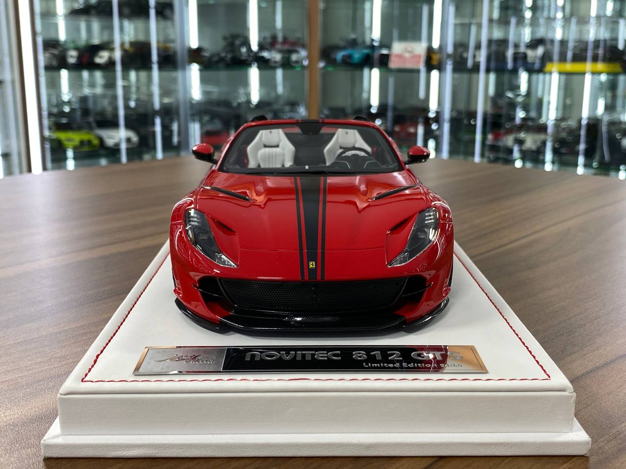 🚨1:18 Resin Model IVY Merit Models Ferrari 812 GTS – Nuova Rosso Corsa / White Interior (Limited 69 pcs)