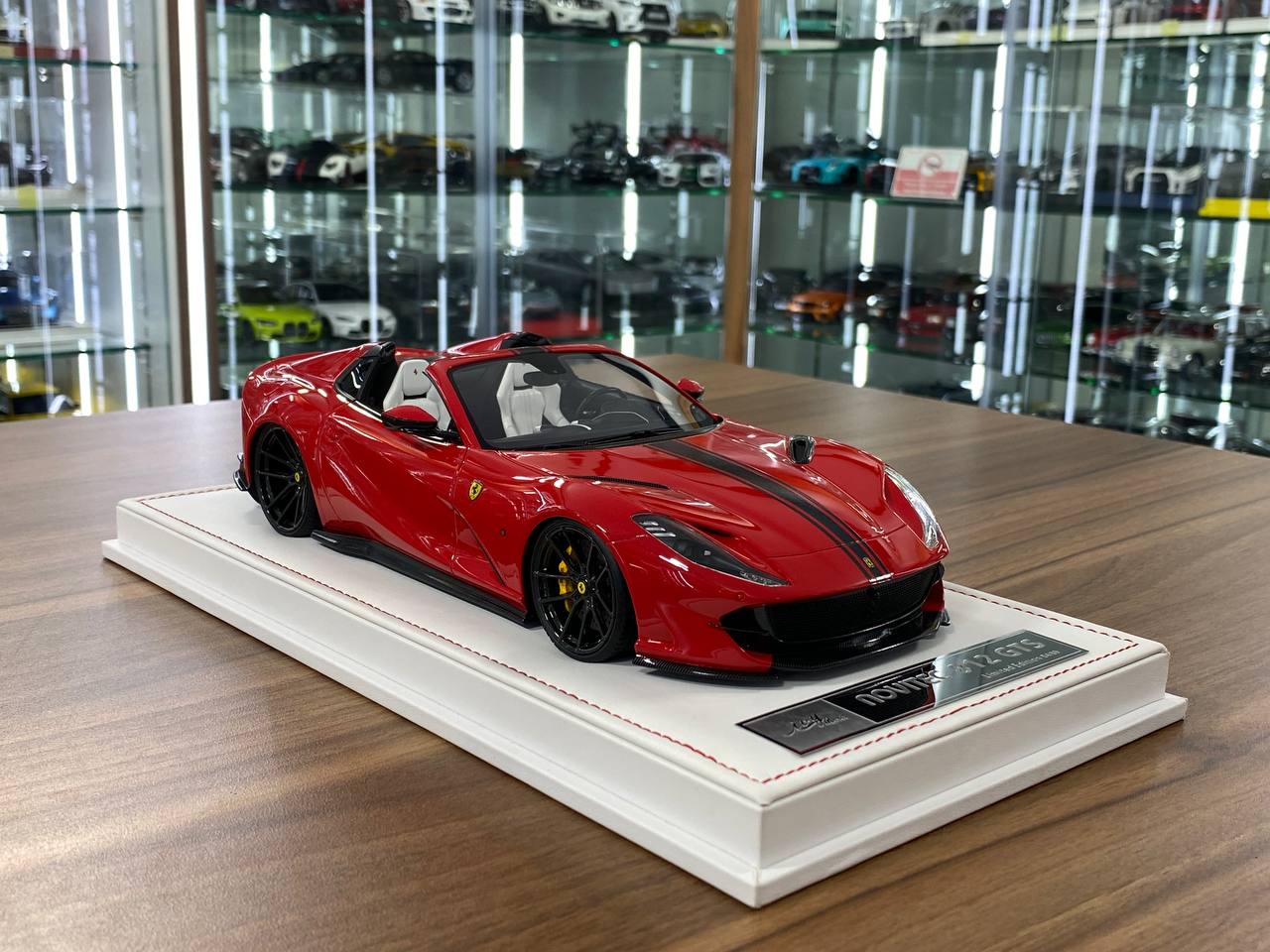 🚨1:18 Resin Model IVY Merit Models Ferrari 812 GTS – Nuova Rosso Corsa / White Interior (Limited 69 pcs)
