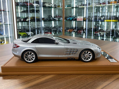 🚨1:18 Resin Model IVY Merit Models Mercedes Benz SLR McLaren – Silver / Silver Rim (Limited 99 pcs)