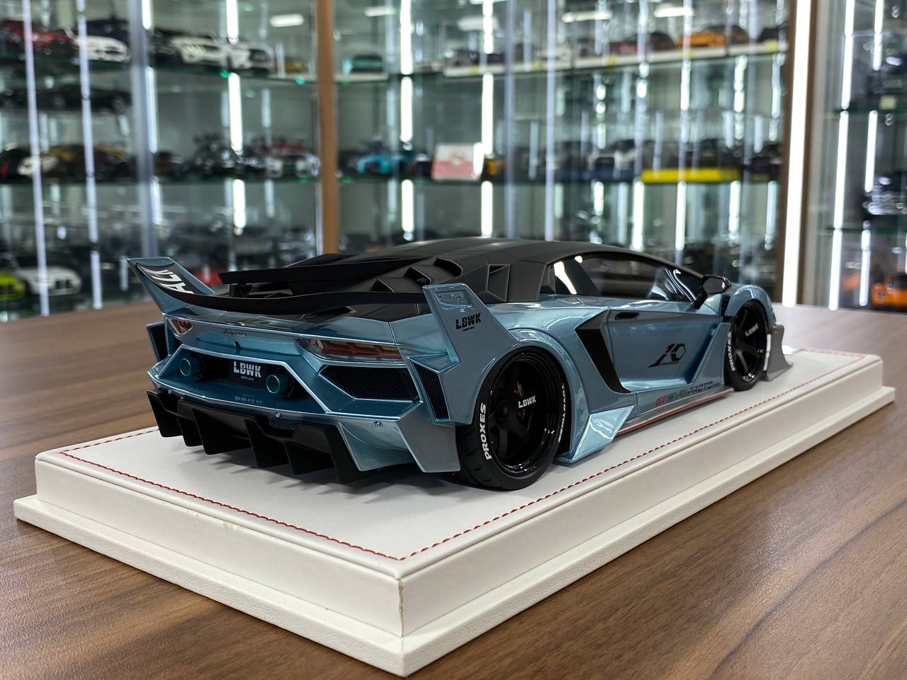 🚨1:18 Resin Model IVY Merit Models Lamborghini AVENTADOR GT EVO LB-Works – Light Blue (Limited 88 pcs)