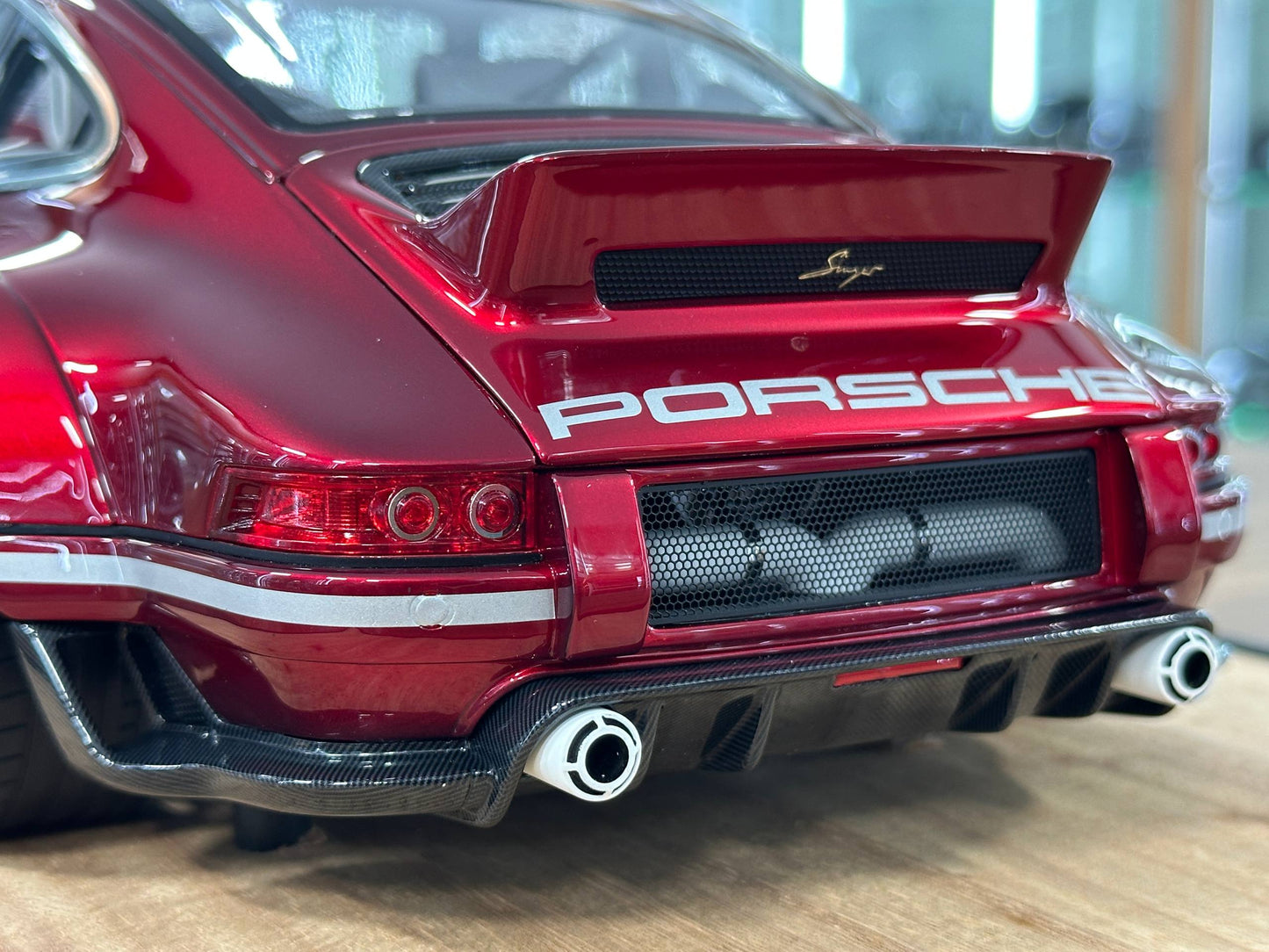 Porsche Singer DLS – Ivy Image Models (Red, 1:12 Resin, Limited 40 pcs)
