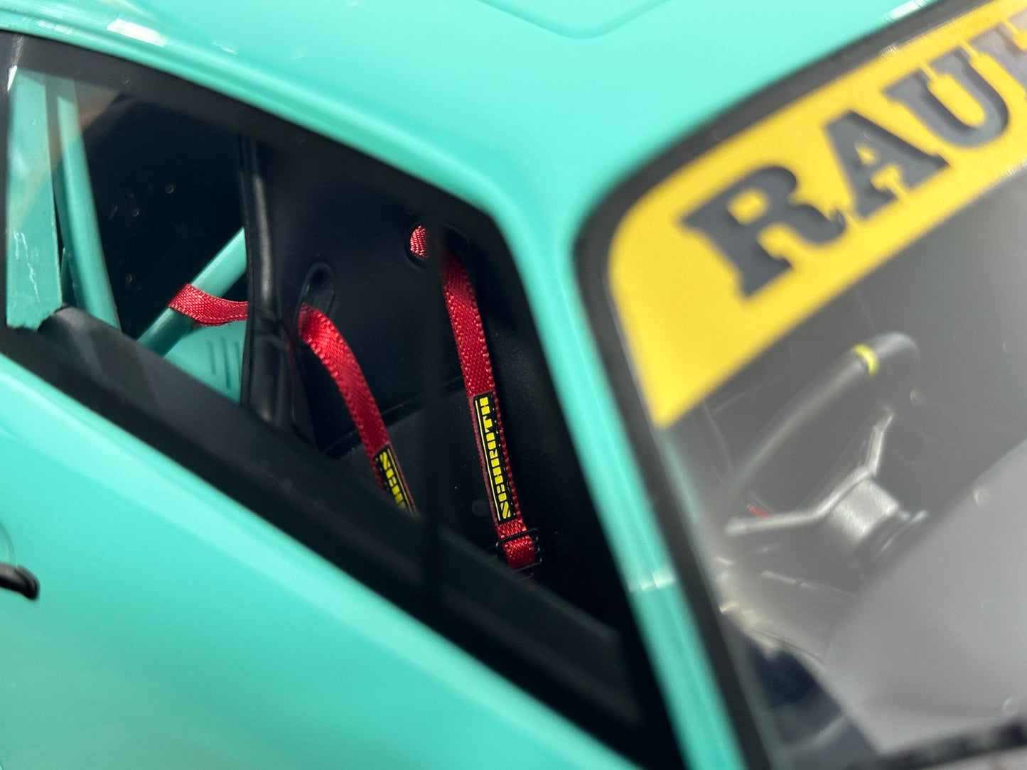 1/12 Resin Porsche 911 RWB Body kit 964 (2015) – GT Spirit (Tiffany, Limited 2000 pcs)