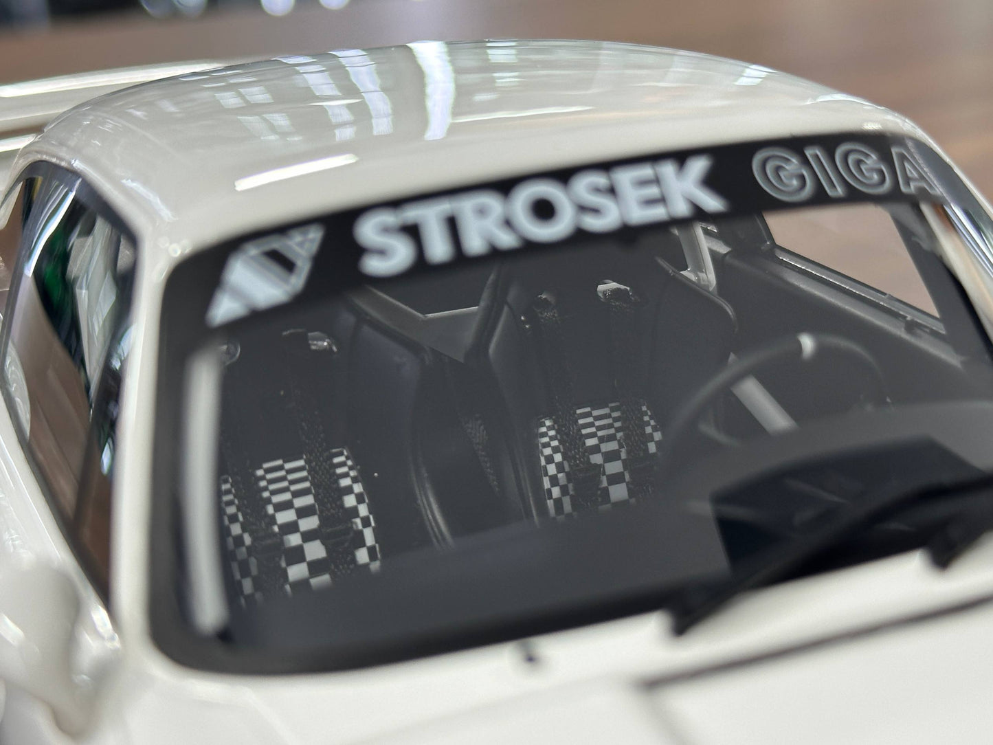 1/18 Resin Porsche 911 (992) Strosek Giga (2024 Edition) – GT Spirit (White, Limited 999 pcs)