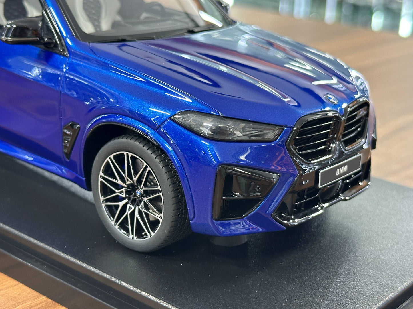 1:18 Resin BMW X5 M Competition (G05, 2023) – GT Spirit (Marina Bay Blue Metallic, Limited Edition)