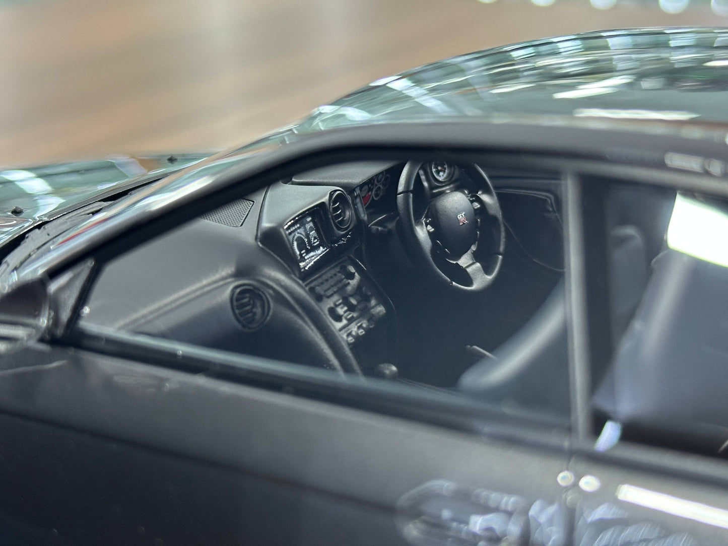 1/18 Resin Nissan Skyline GT-R R32 Nismo Custom Version – Motorhelix (Gun Grey Metallic, Limited 199 pcs)